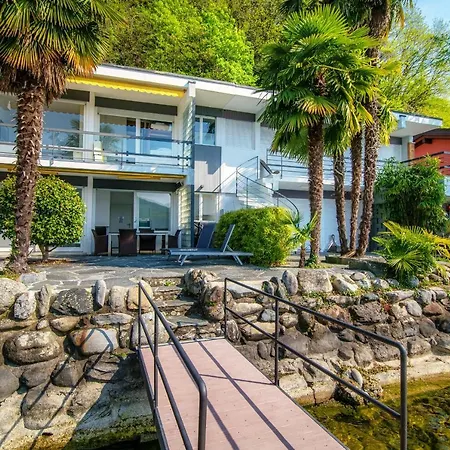 Bellariva Lakefront By Quokka 360 - Flat With Private Pier Apartment *