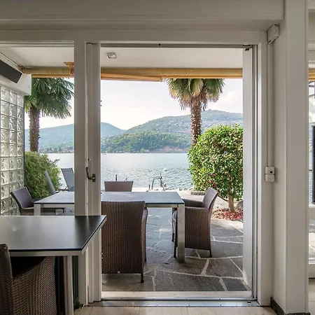 Bellariva Lakefront By Quokka 360 - Flat With Private Pier Montagnola