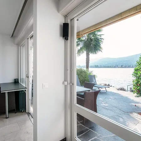 Bellariva Lakefront By Quokka 360 - Flat With Private Pier Apartment