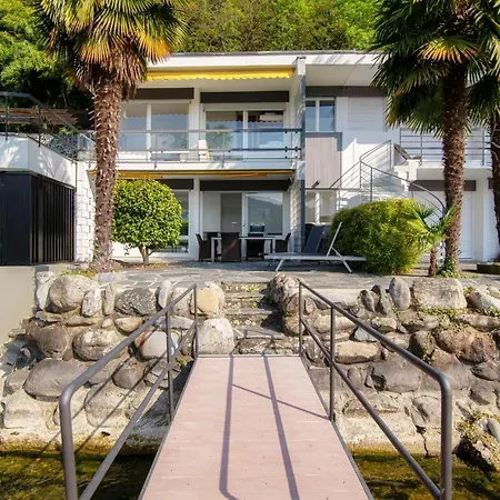 Bellariva Lakefront By Quokka 360 - Flat With Private Pier Lejlighed Montagnola
