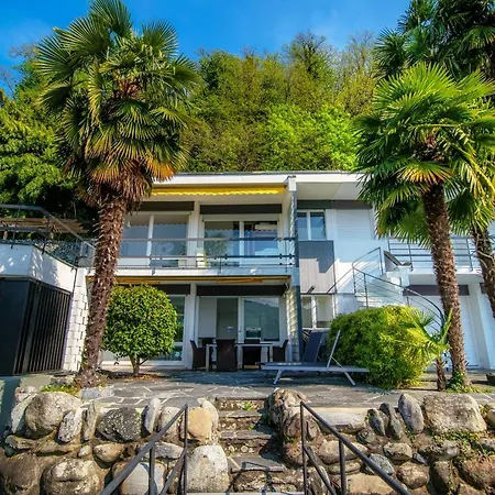 Bellariva Lakefront By Quokka 360 - Flat With Private Pier Montagnola
